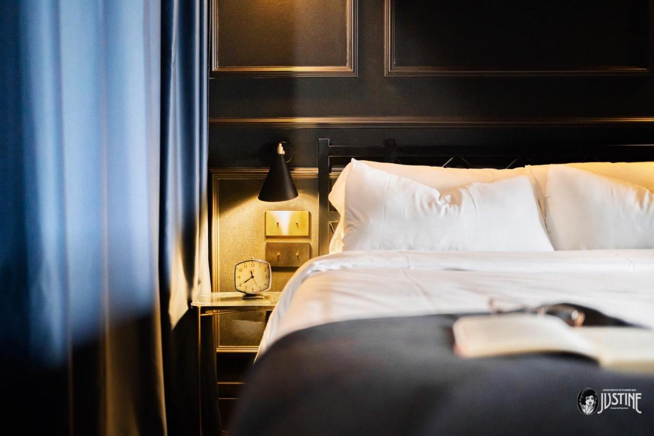 Suite Shibari By Justine Apartments Sobria Elegante Y Pecaminosa Apartamento Turistico En Madrid Rio المظهر الخارجي الصورة