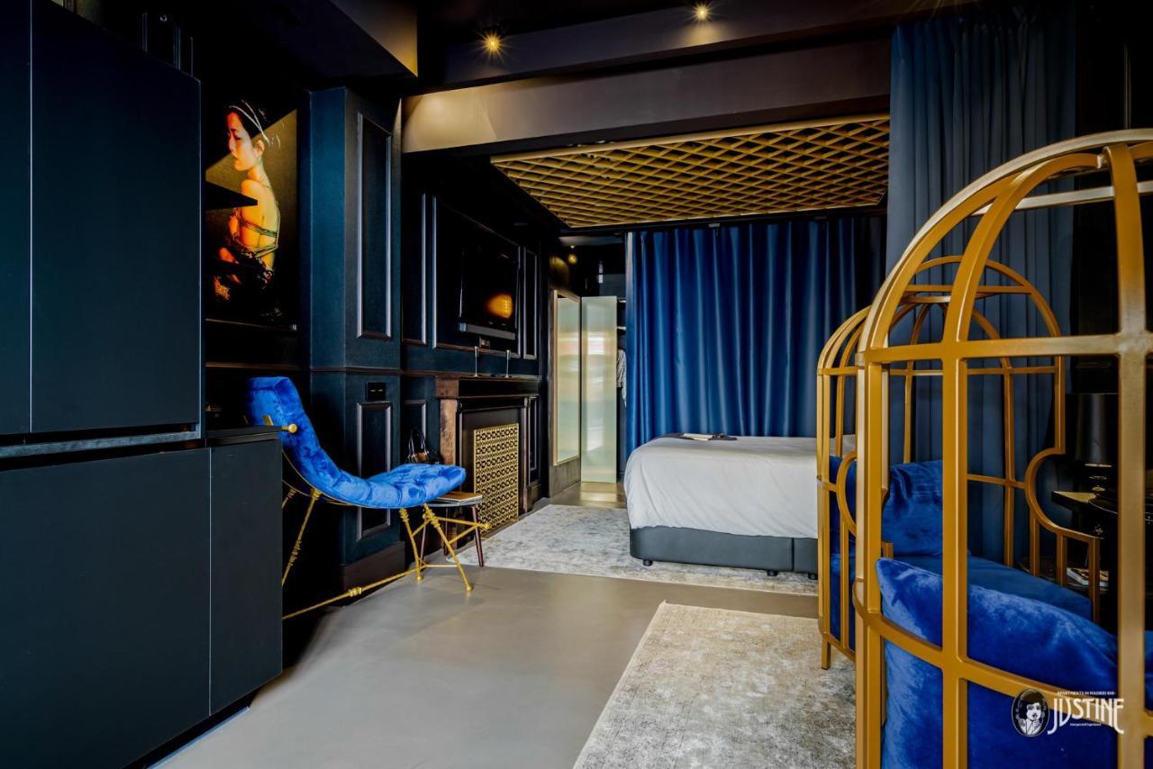Suite Shibari By Justine Apartments Sobria Elegante Y Pecaminosa Apartamento Turistico En Madrid Rio المظهر الخارجي الصورة