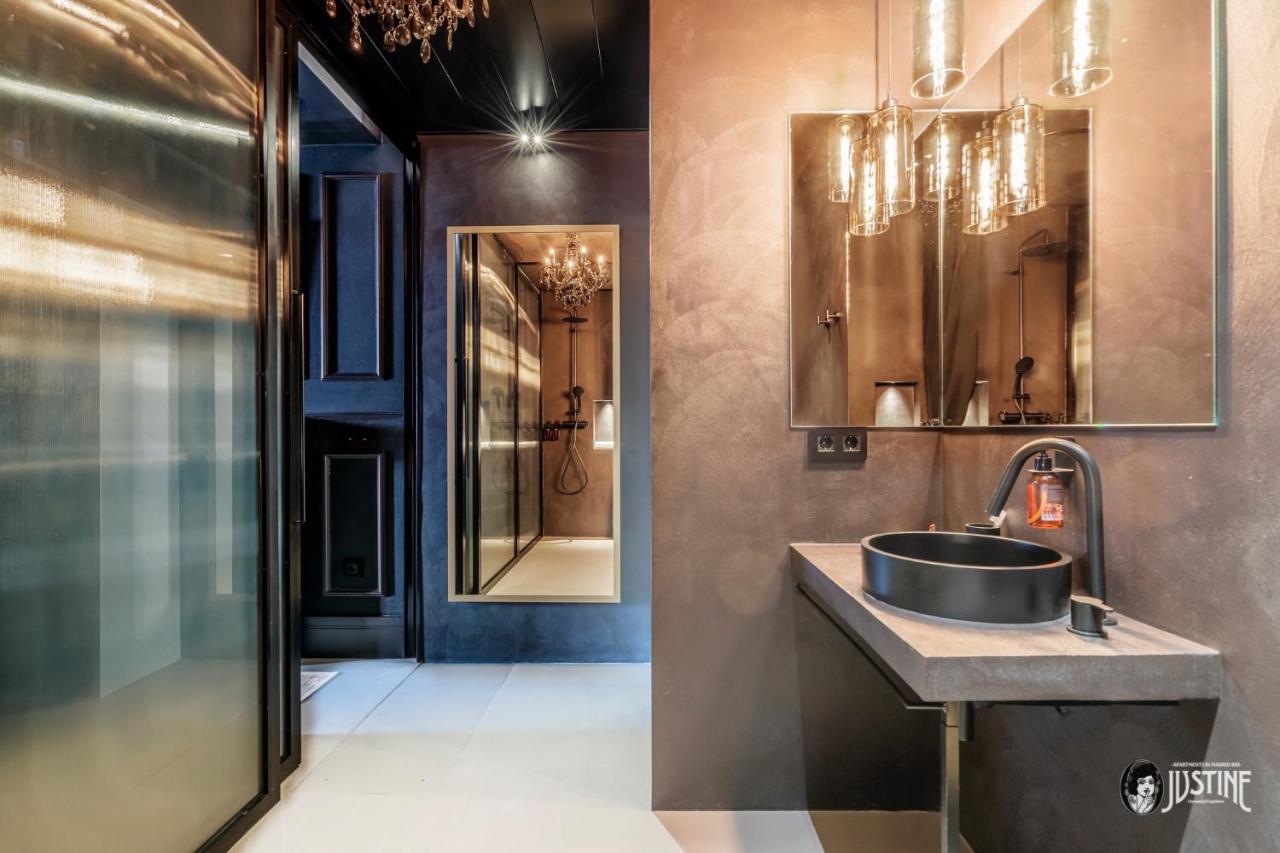 Suite Shibari By Justine Apartments Sobria Elegante Y Pecaminosa Apartamento Turistico En Madrid Rio المظهر الخارجي الصورة
